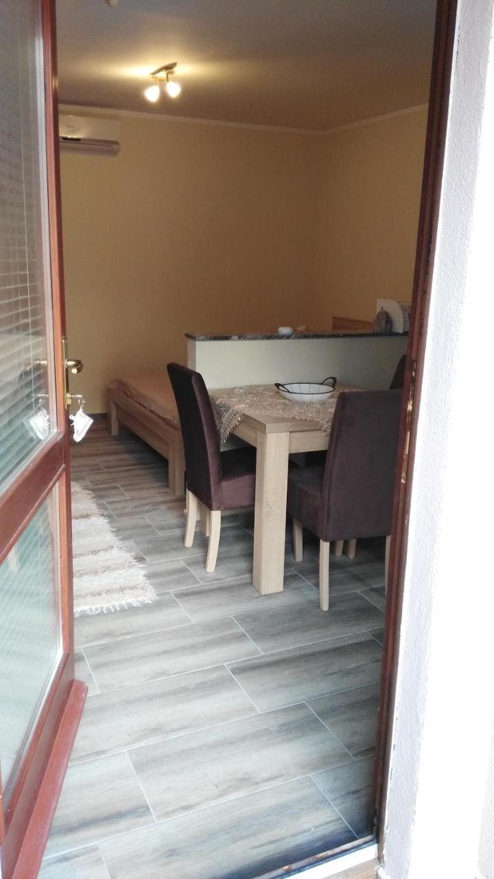 Sofi Apartment Kotor Exterior photo