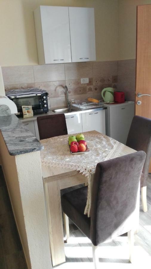 Sofi Apartment Kotor Exterior photo